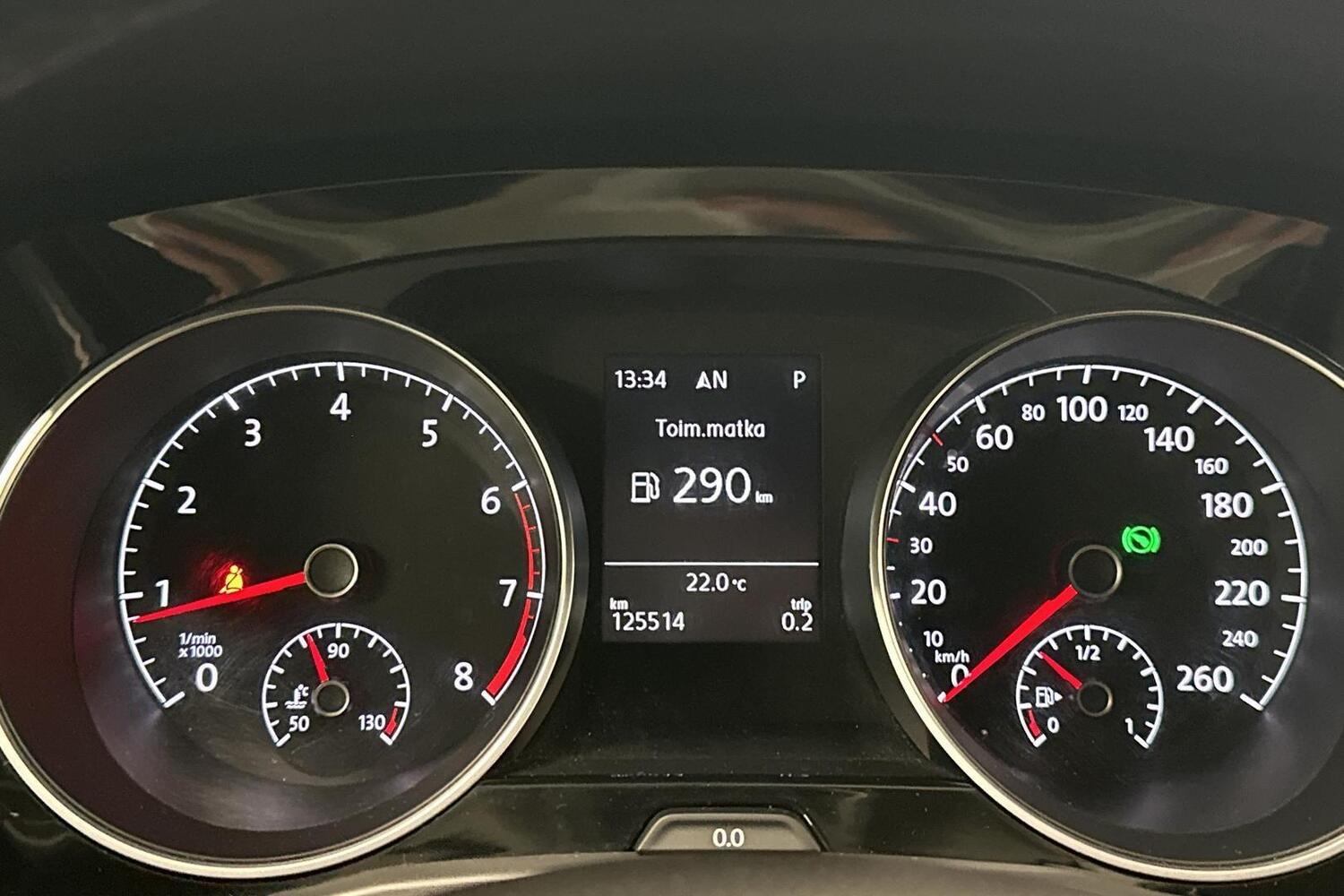 Volkswagen Touran vaihtoauto