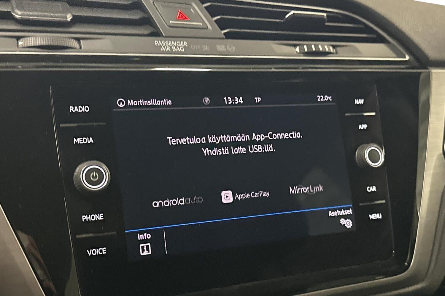 Volkswagen Touran vaihtoauto