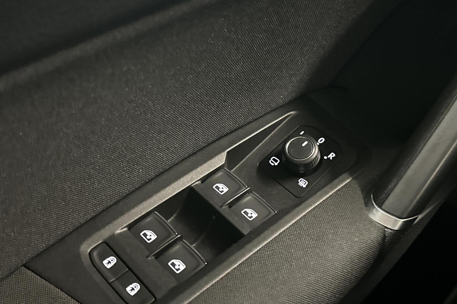 Volkswagen Touran vaihtoauto