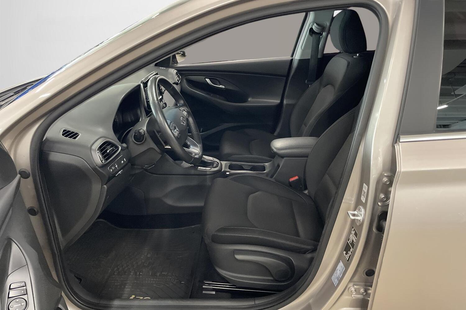 Hyundai i30 5d vaihtoauto
