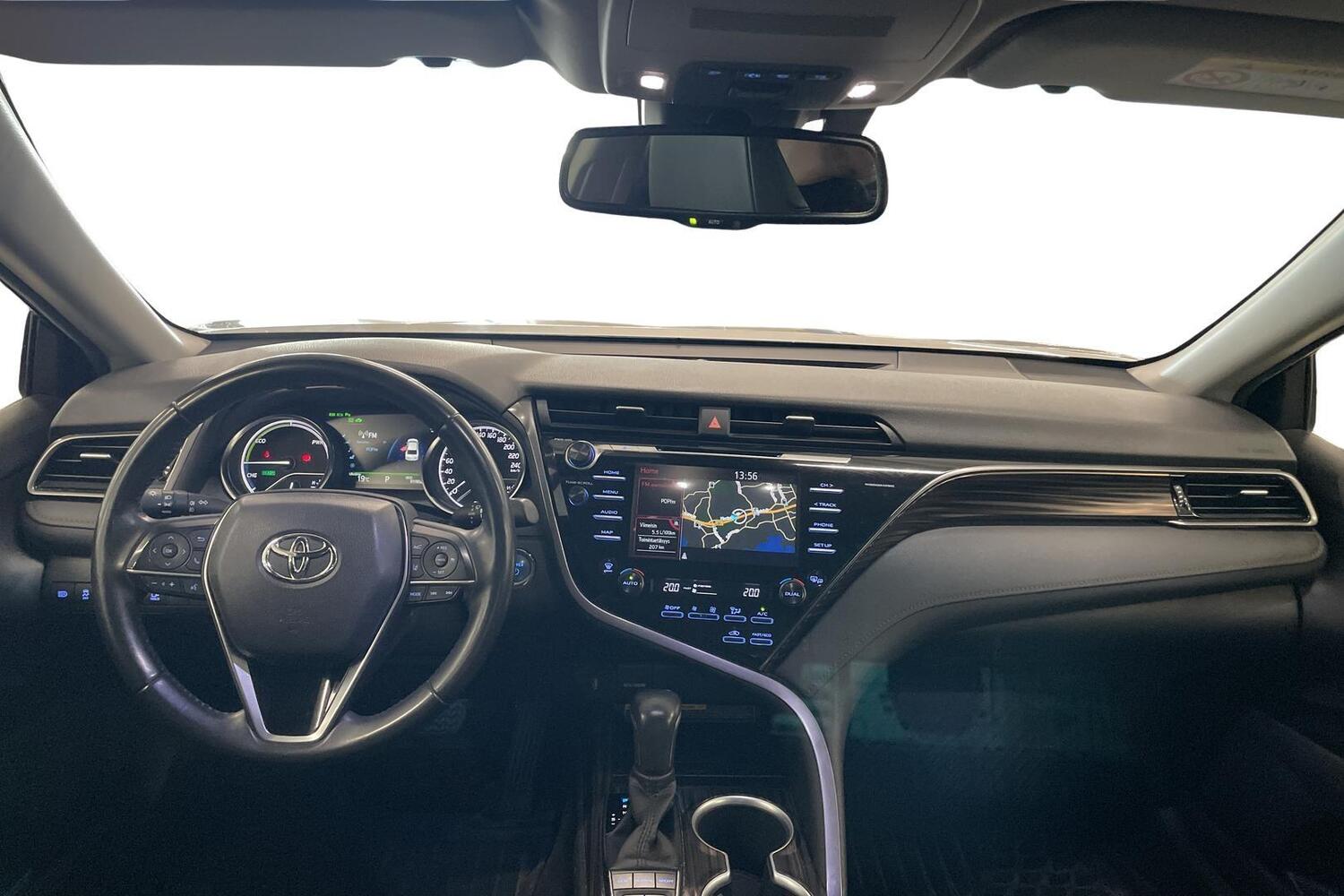 Toyota Camry vaihtoauto