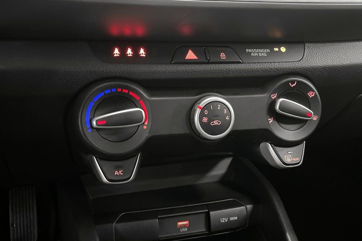 Kia Stonic vaihtoauto