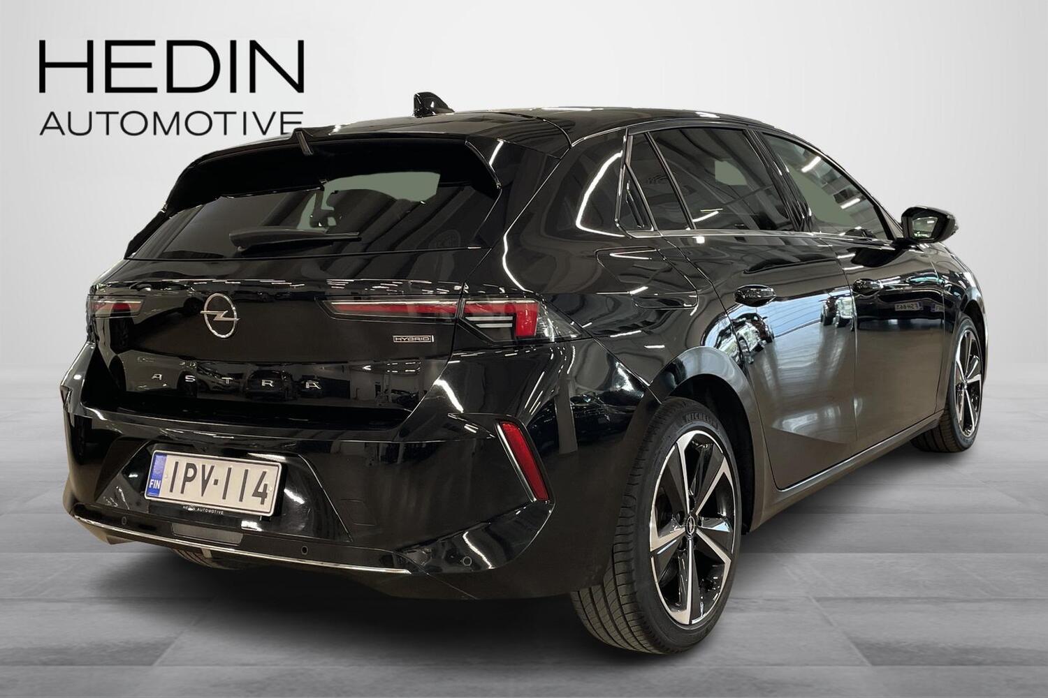 Opel Astra vaihtoauto