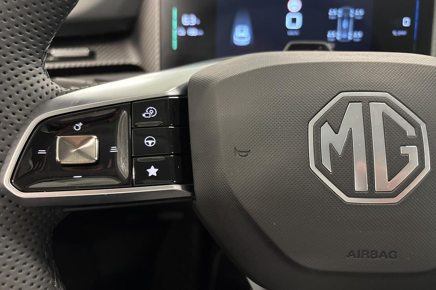 MG MGS5 EV vaihtoauto