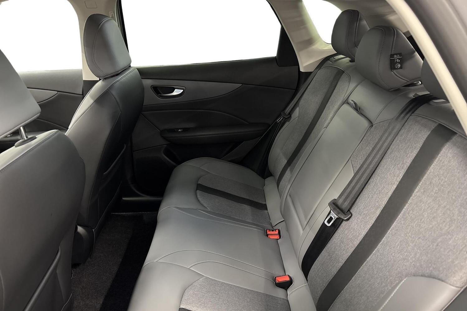 MG MGS5 EV vaihtoauto
