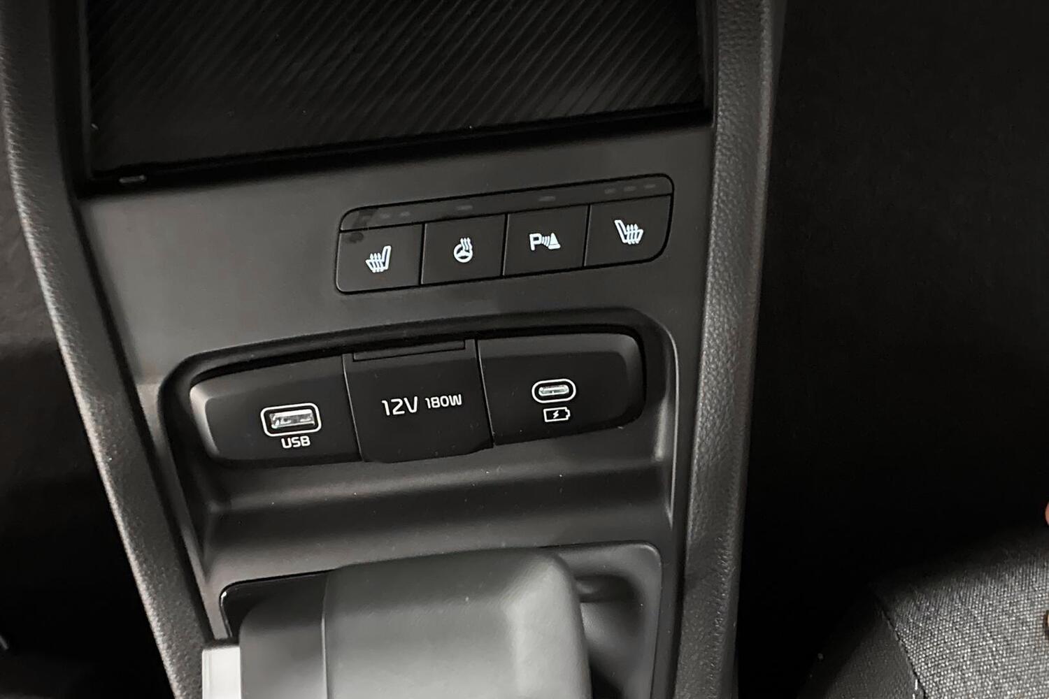 Kia Stonic vaihtoauto