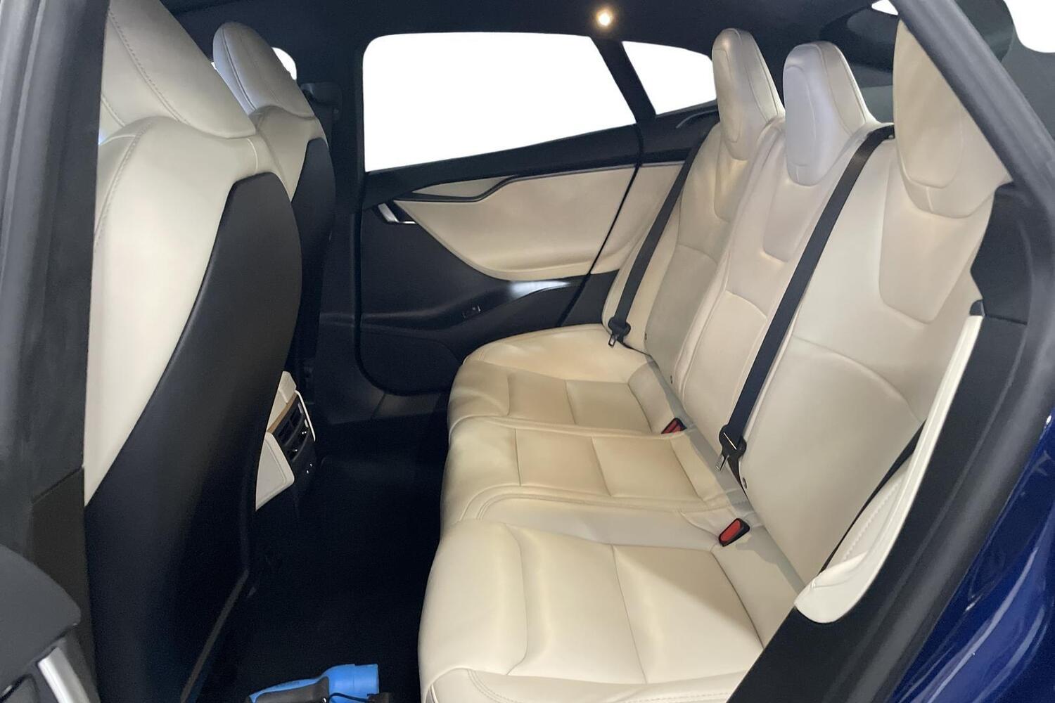 Tesla Model S vaihtoauto