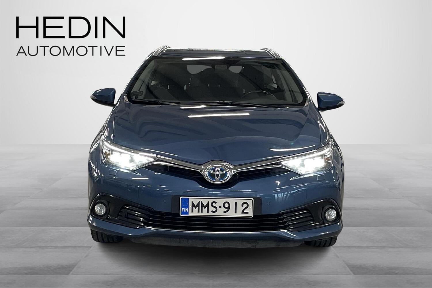 Toyota Auris vaihtoauto