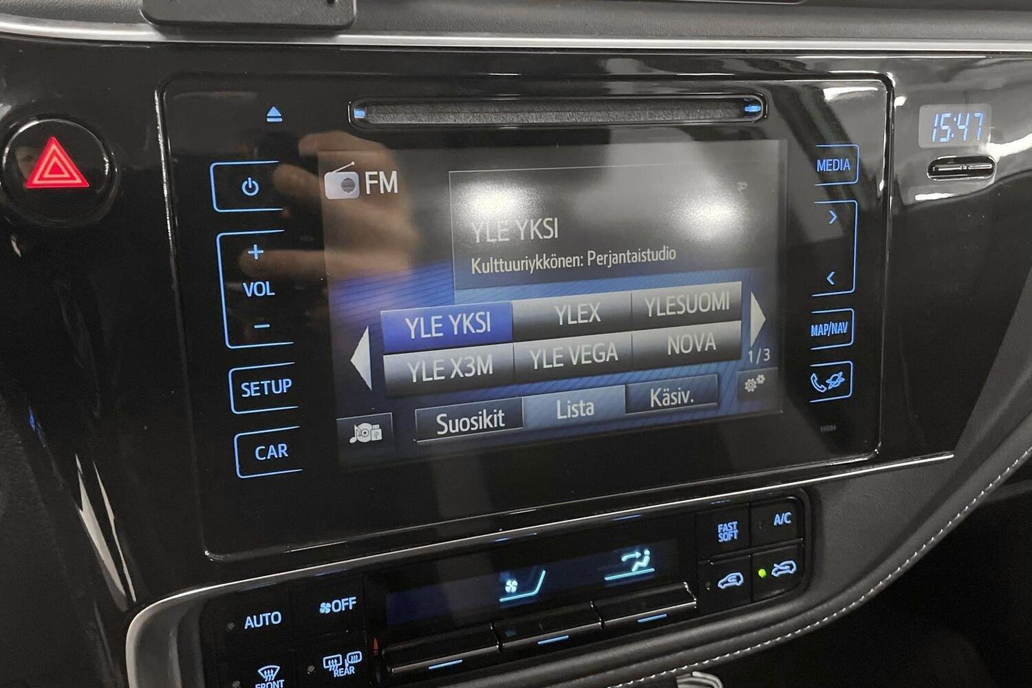 Toyota Auris vaihtoauto