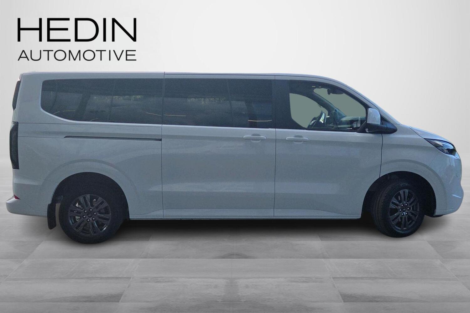 Ford Tourneo Custom vaihtoauto