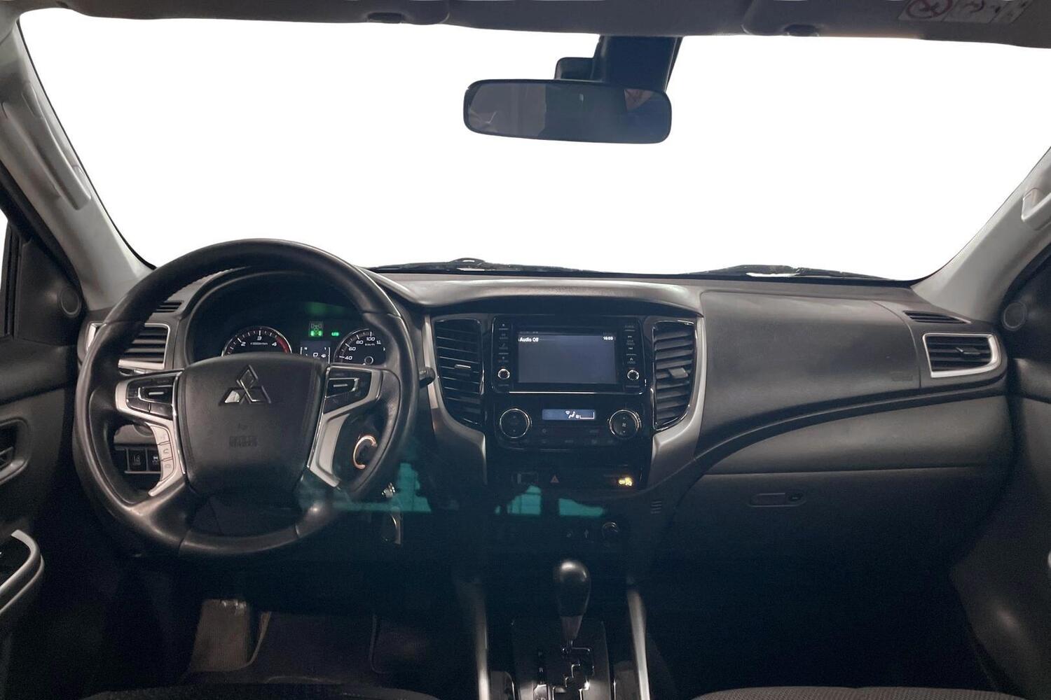 Mitsubishi L200 vaihtoauto