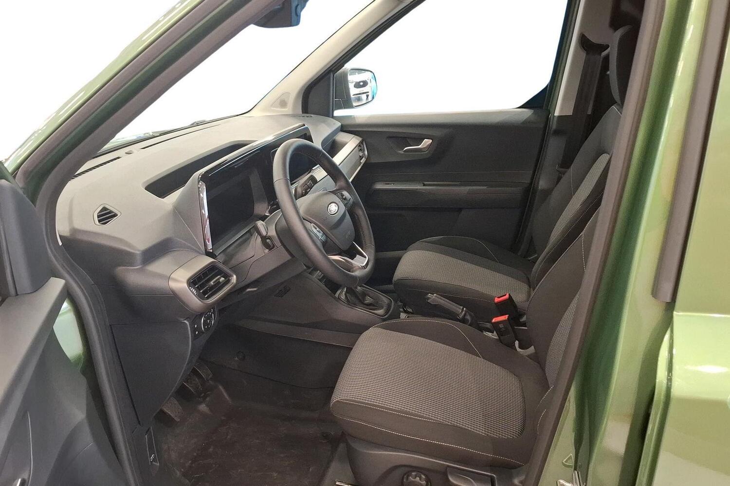 Ford Transit Courier vaihtoauto