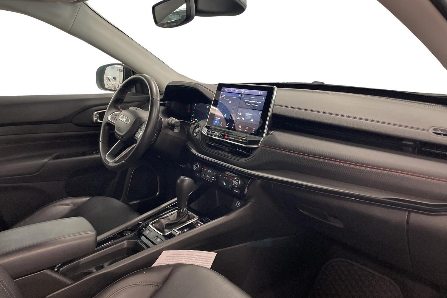 Jeep Compass vaihtoauto