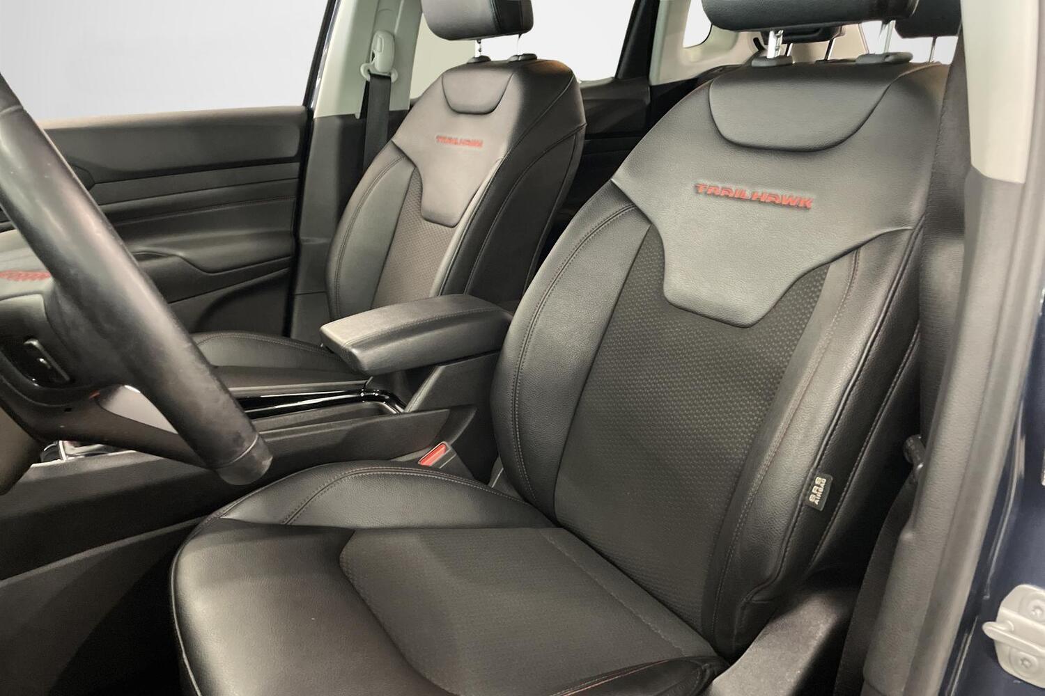Jeep Compass vaihtoauto