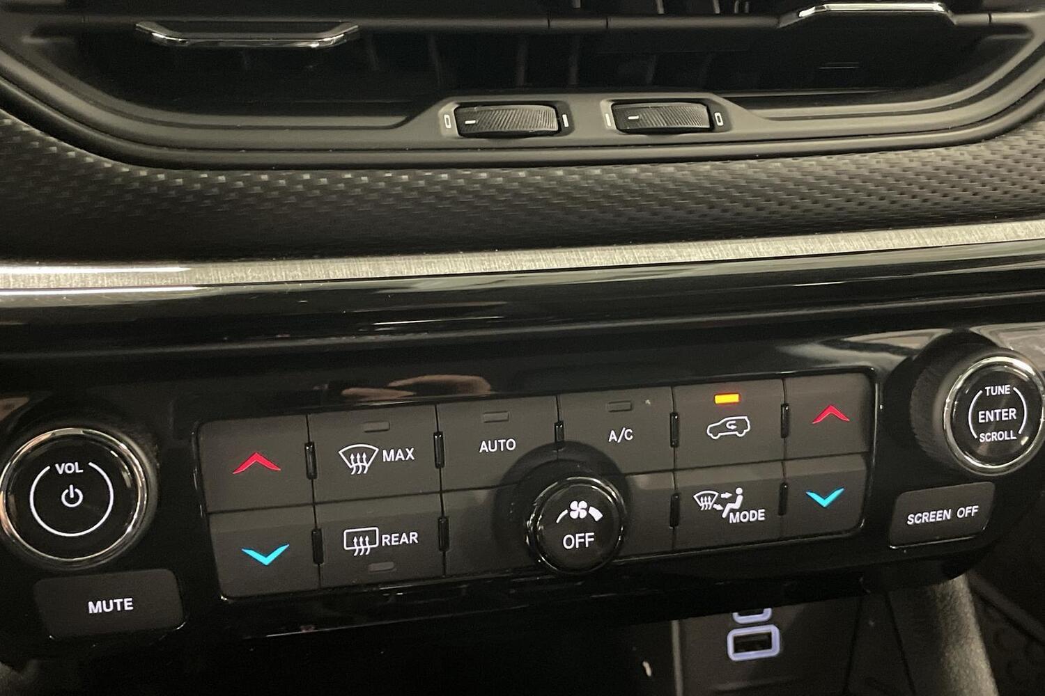 Jeep Compass vaihtoauto