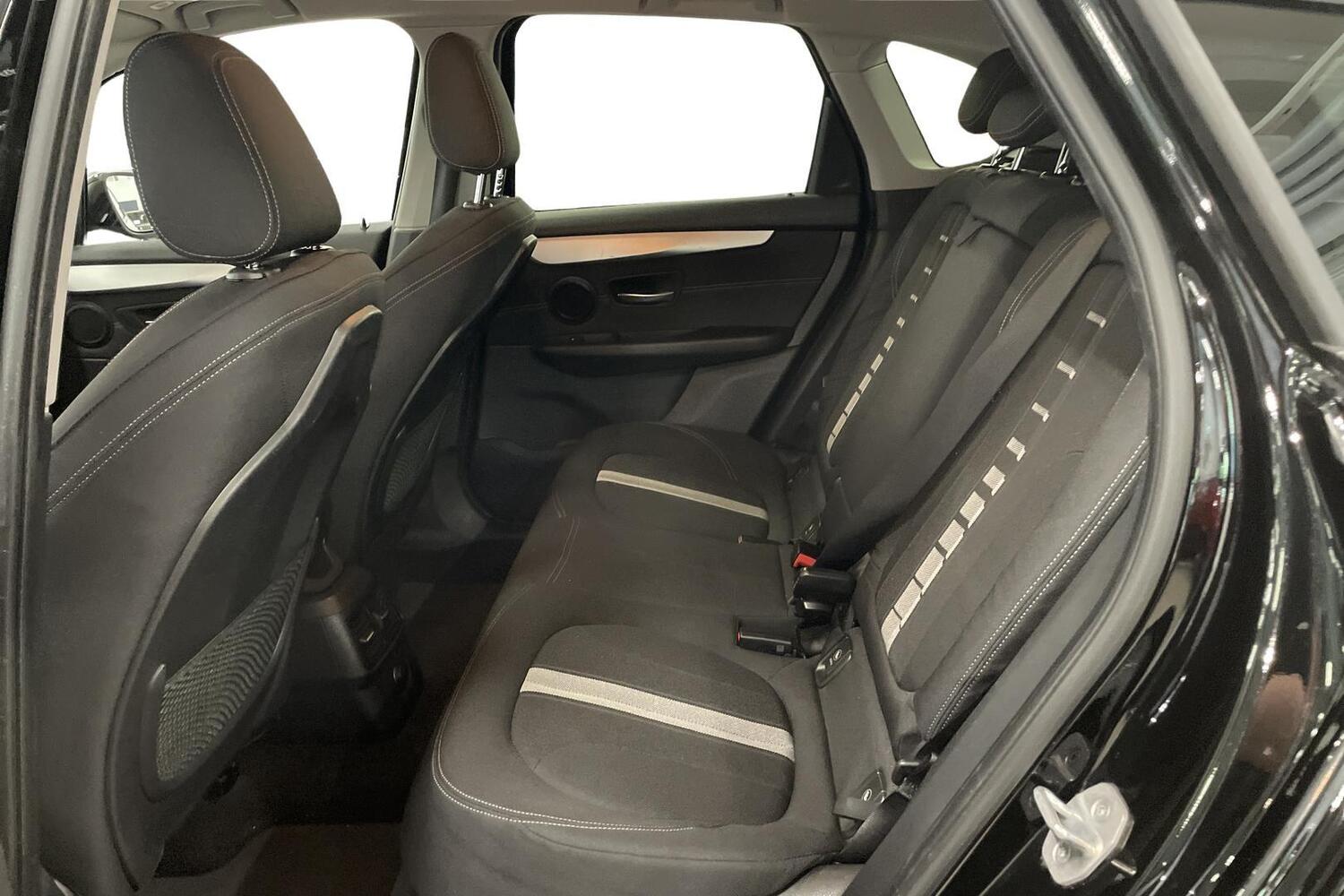 BMW 225 vaihtoauto