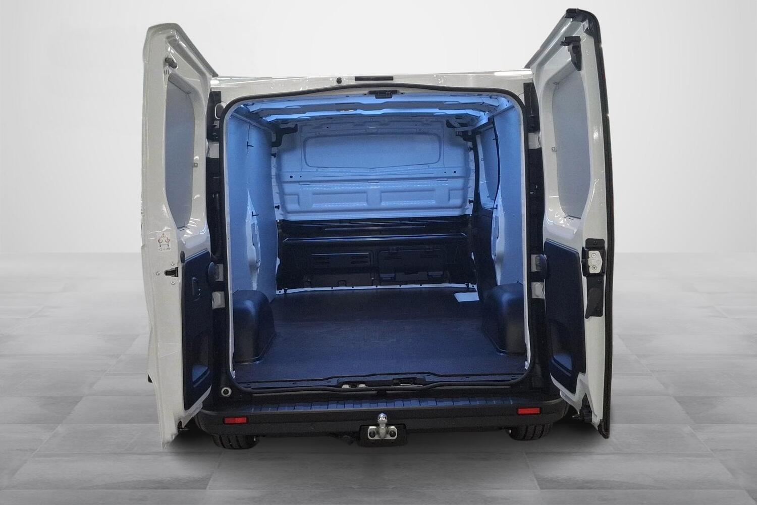 Nissan Primastar vaihtoauto