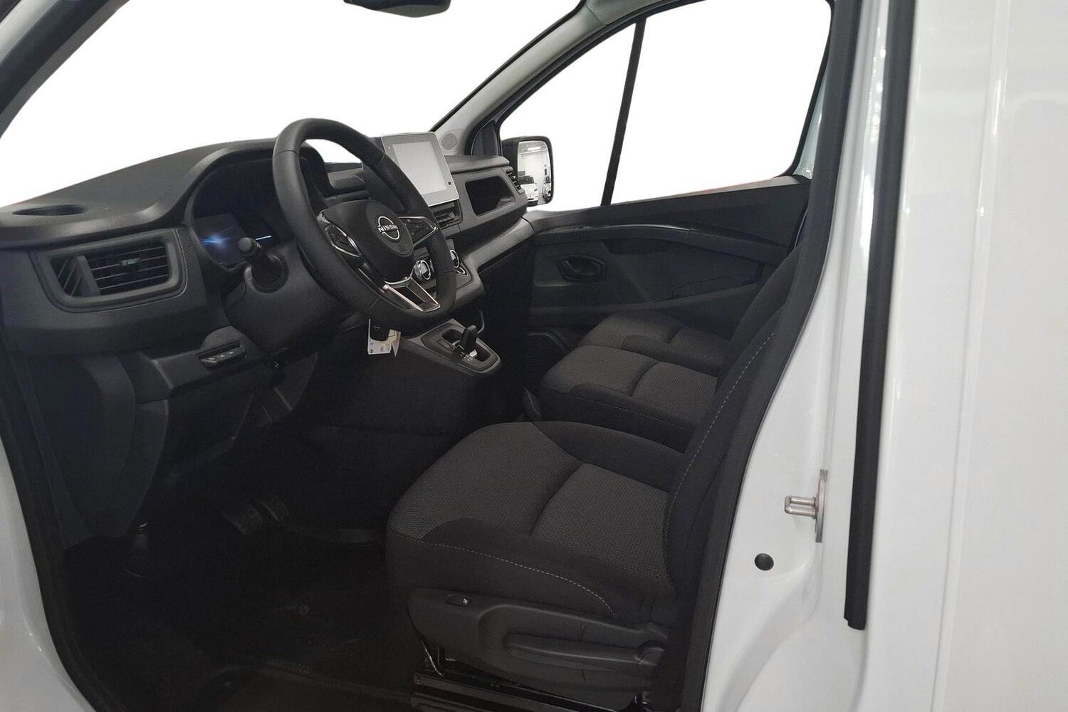Nissan Primastar vaihtoauto