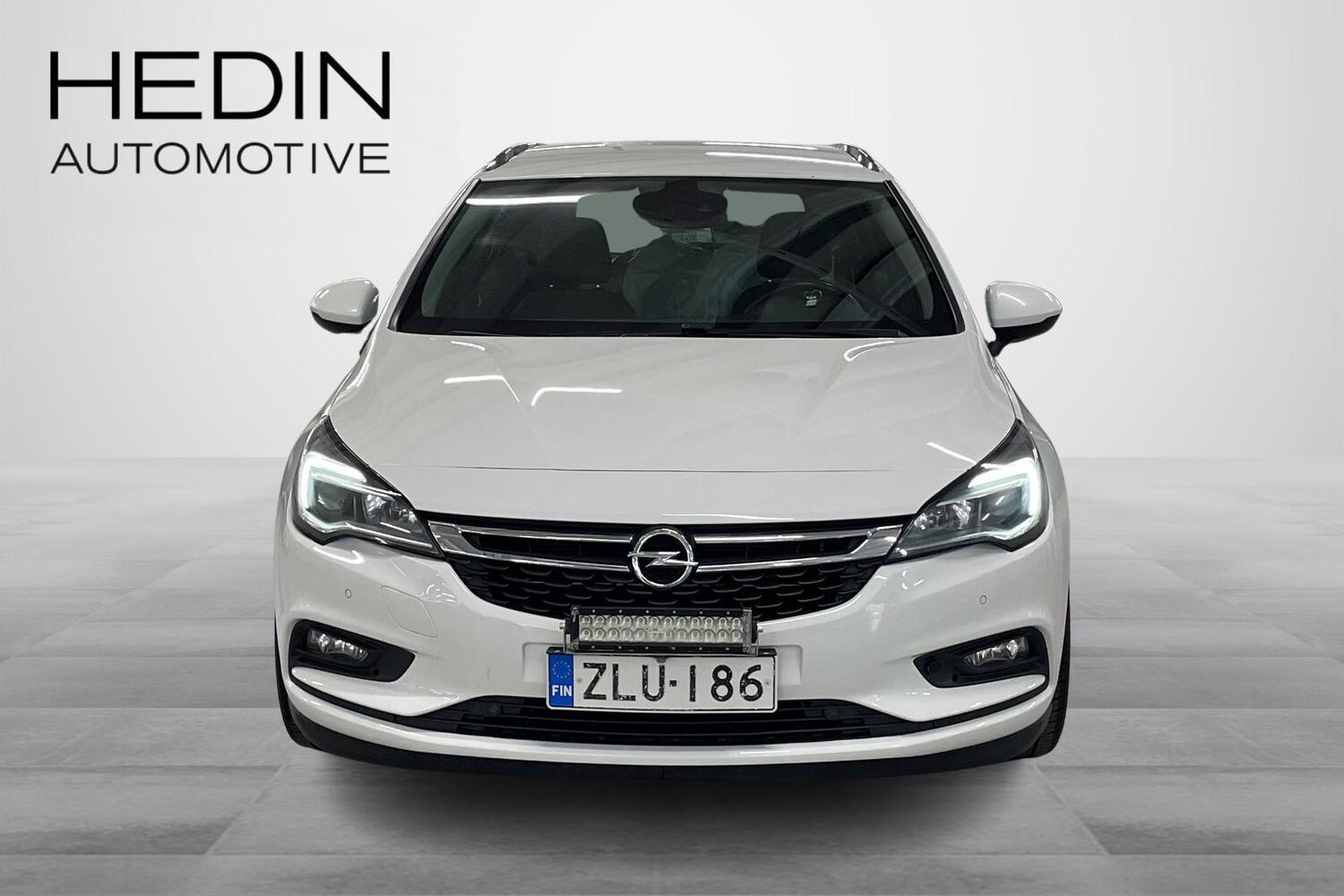 Opel Astra vaihtoauto