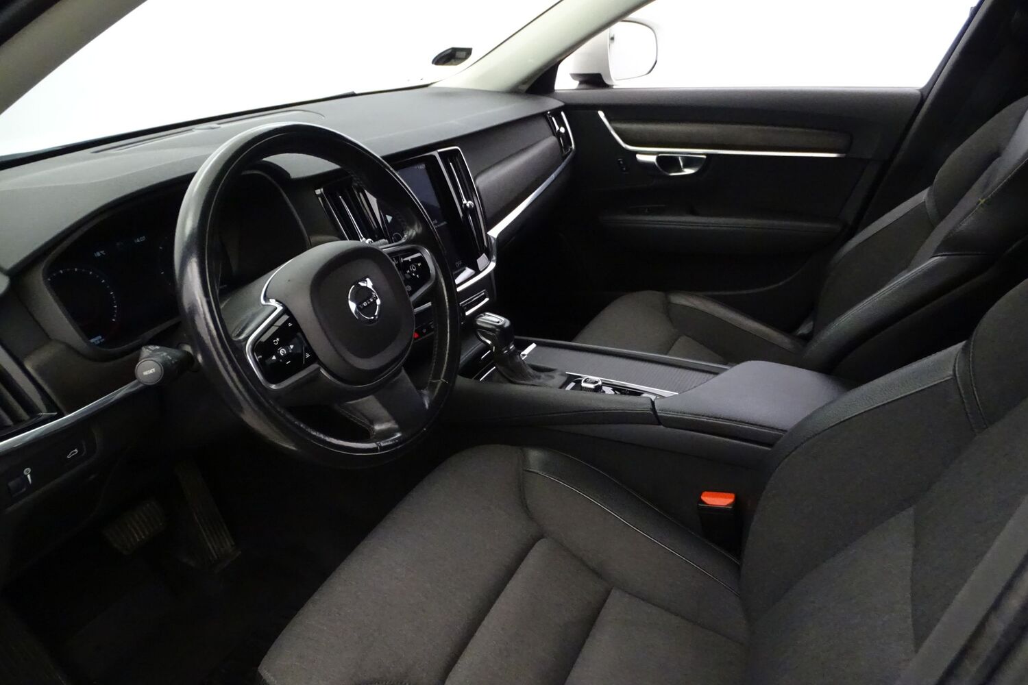Volvo V90 Cross Country vaihtoauto
