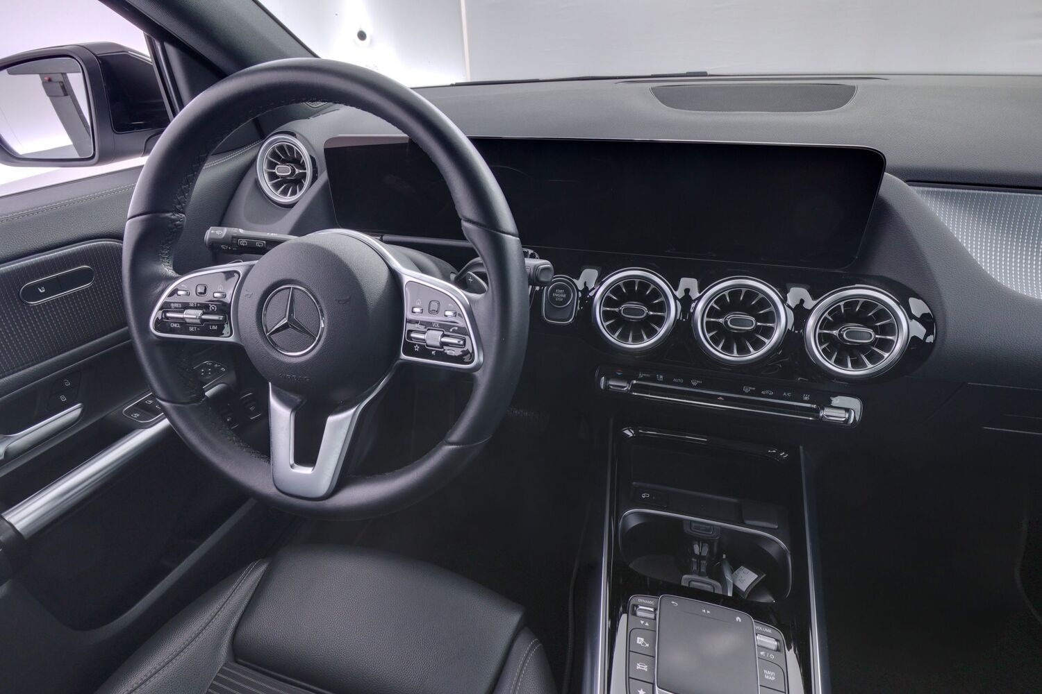 Mercedes-Benz GLA vaihtoauto
