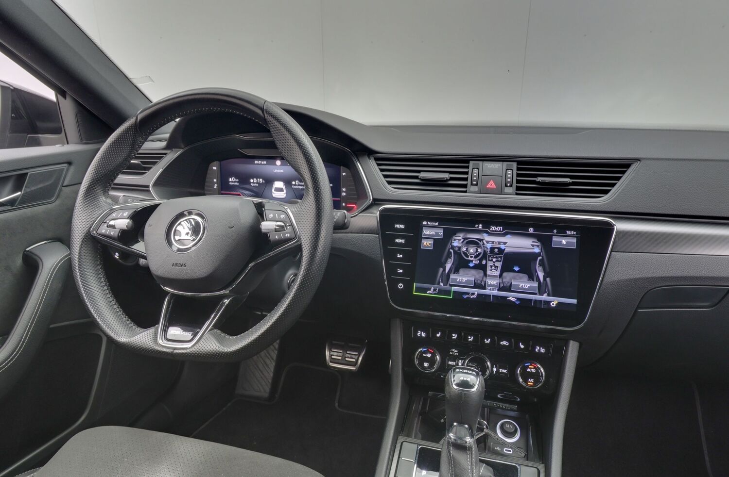 Skoda Superb vaihtoauto