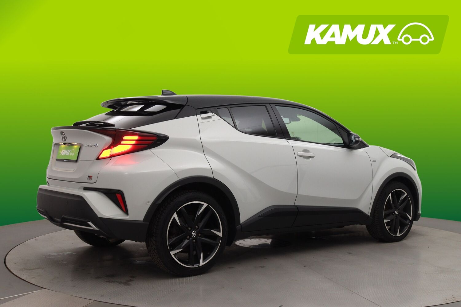 Toyota C-HR vaihtoauto
