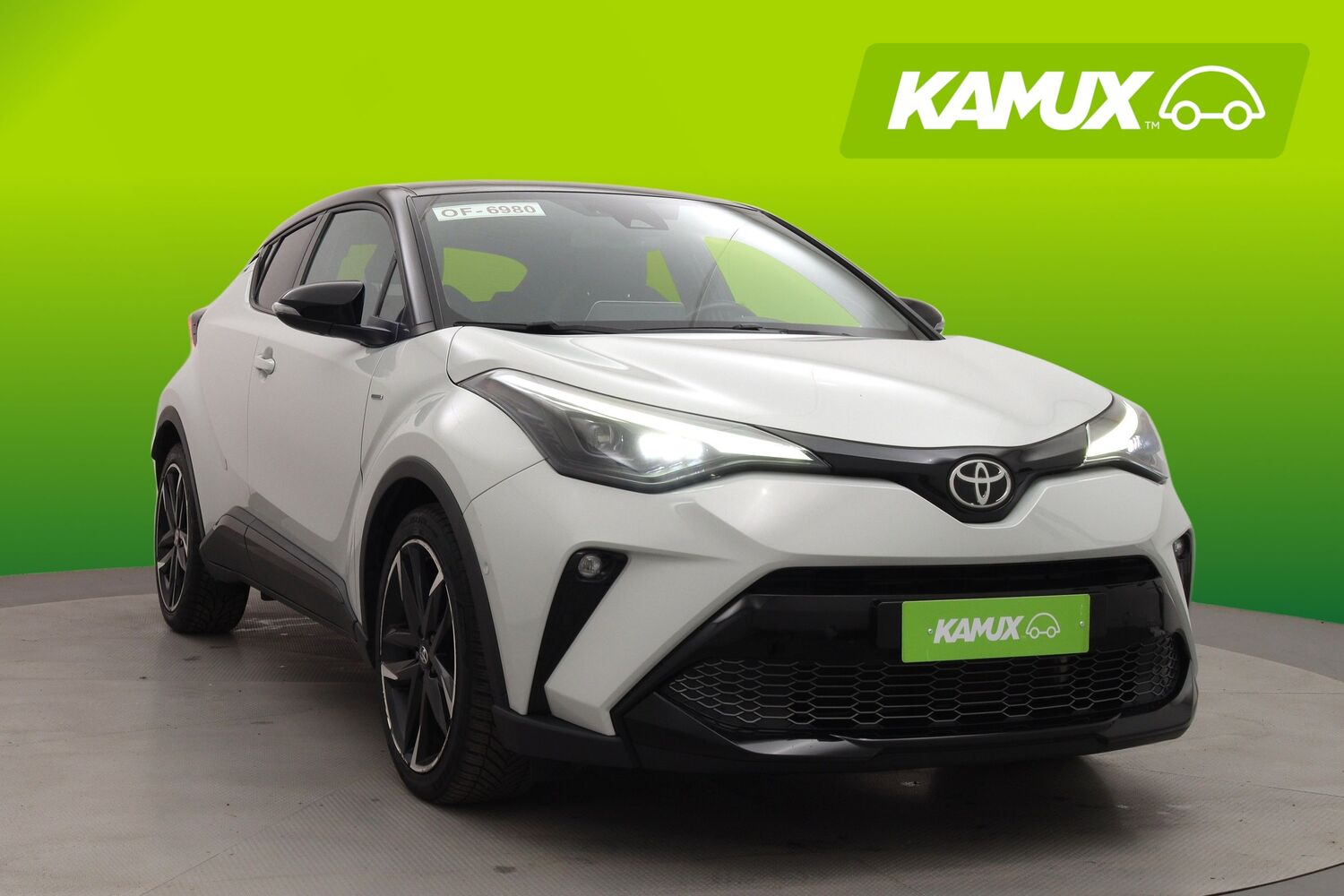 Toyota C-HR vaihtoauto