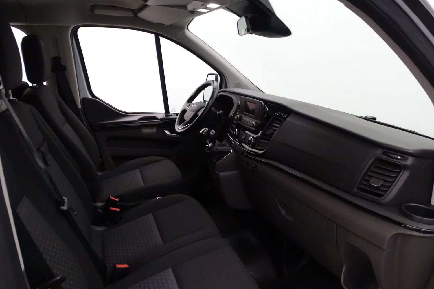 Ford Tourneo Custom vaihtoauto