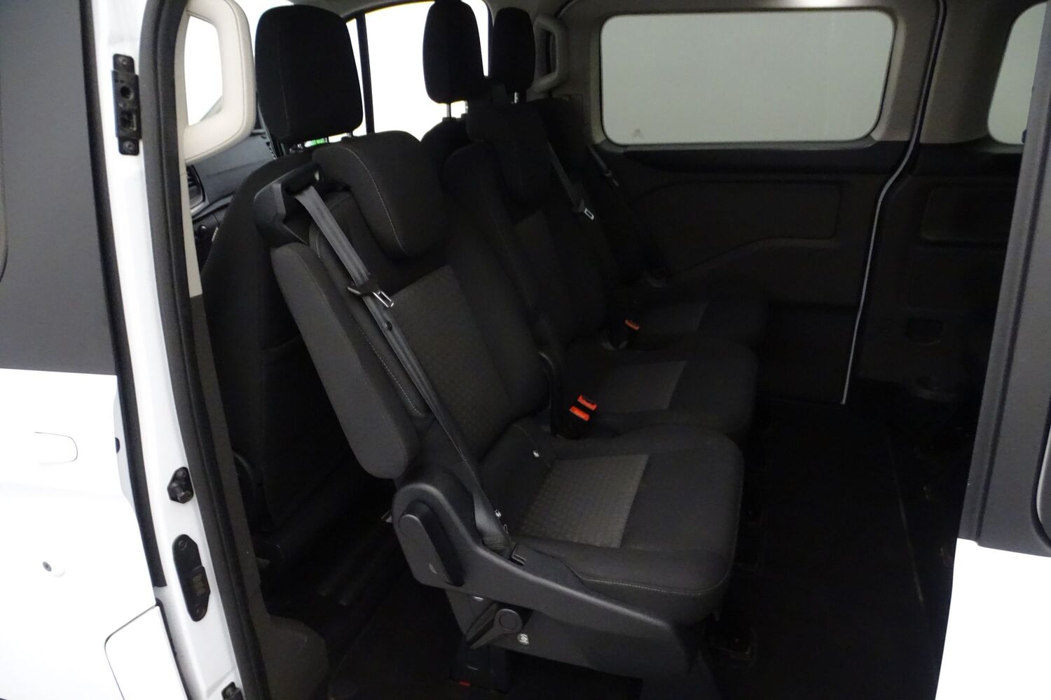 Ford Tourneo Custom vaihtoauto