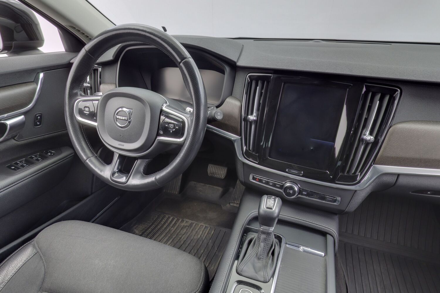 Volvo V90 Cross Country vaihtoauto