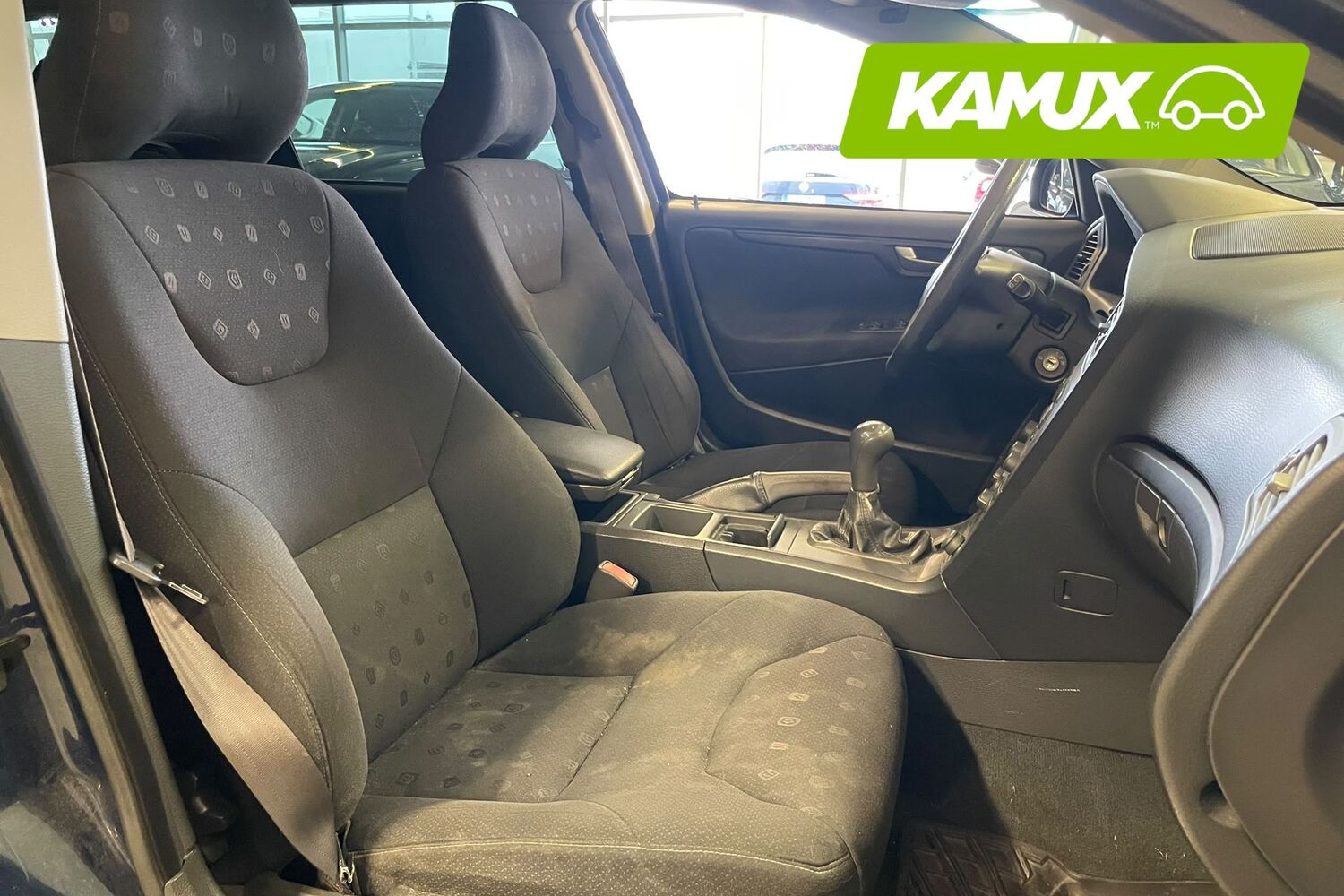 Volvo V70 vaihtoauto