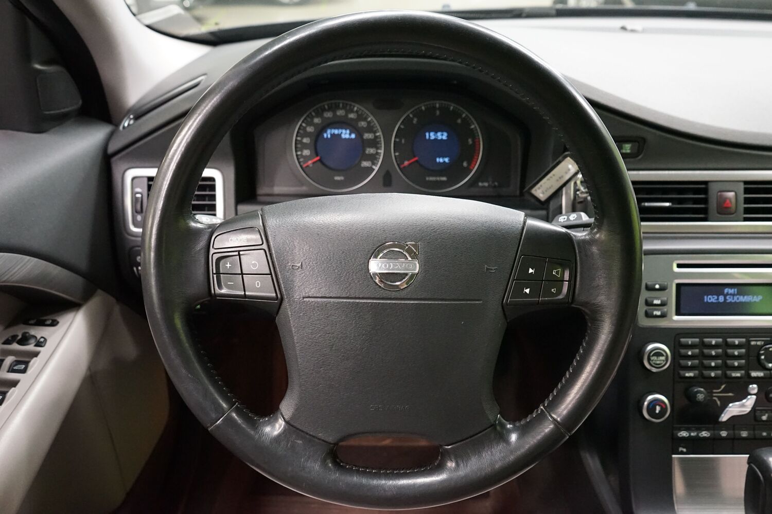 Volvo V70 vaihtoauto