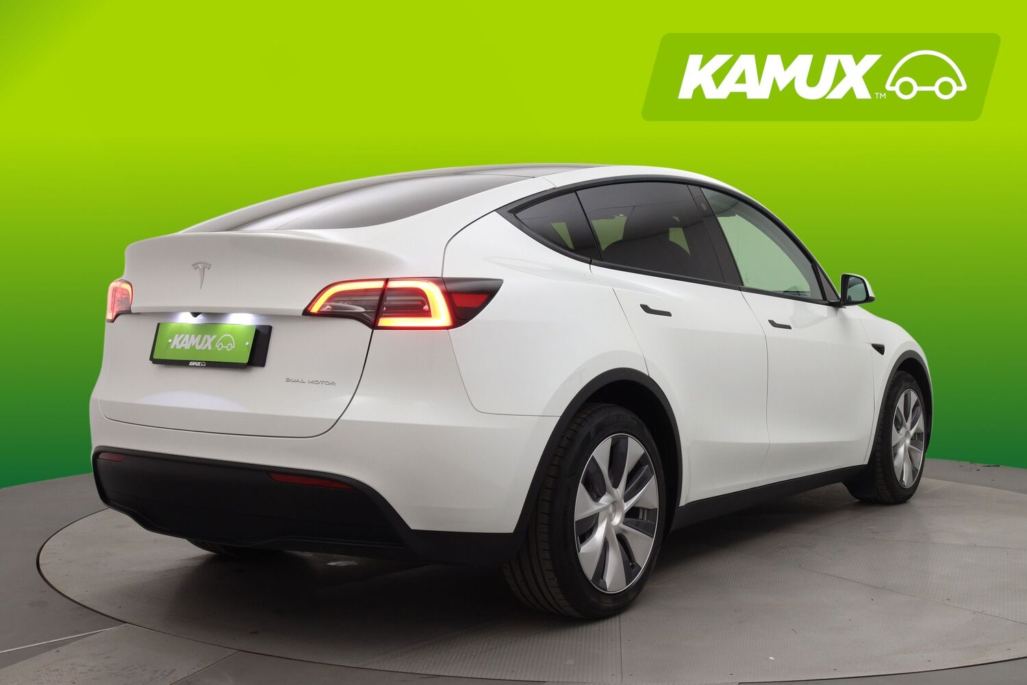 Tesla Model Y vaihtoauto