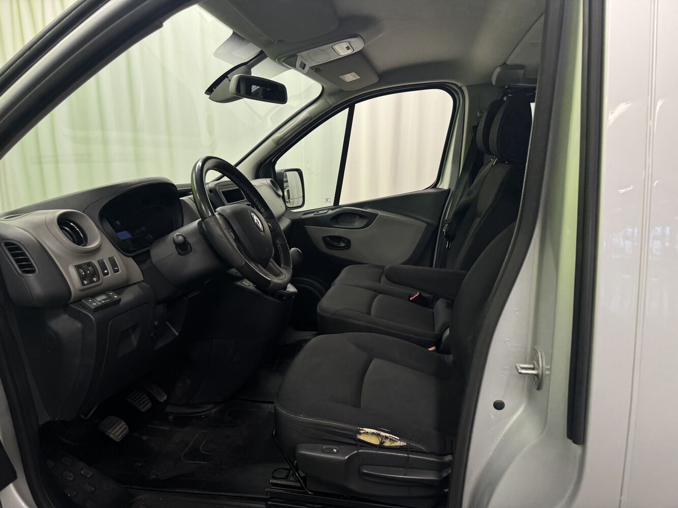 Renault Trafic Passenger vaihtoauto