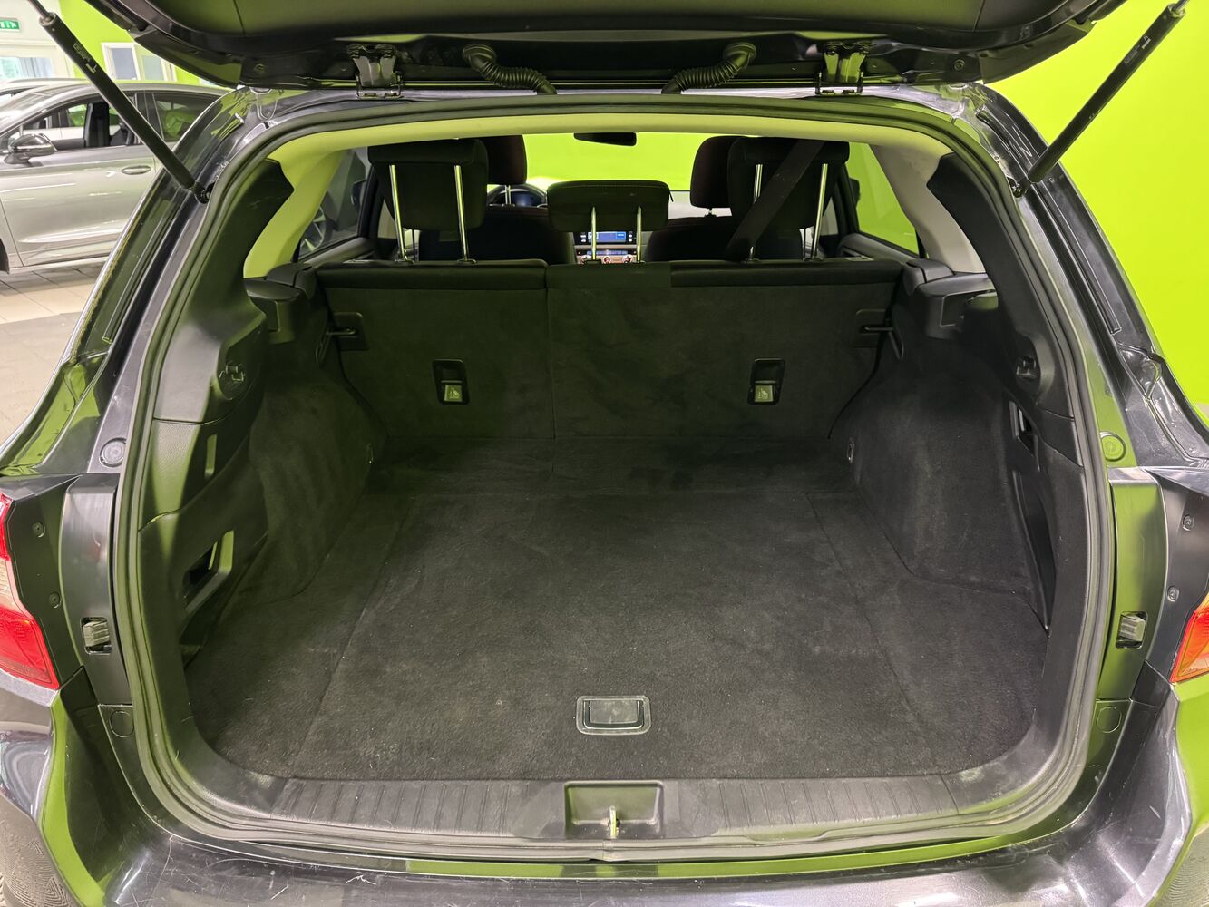 Subaru Outback vaihtoauto