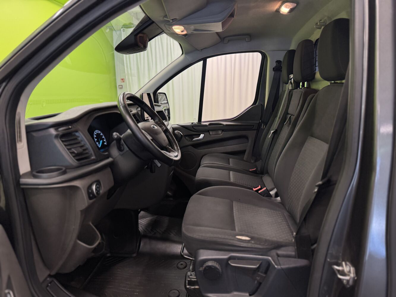 Ford Transit Custom vaihtoauto