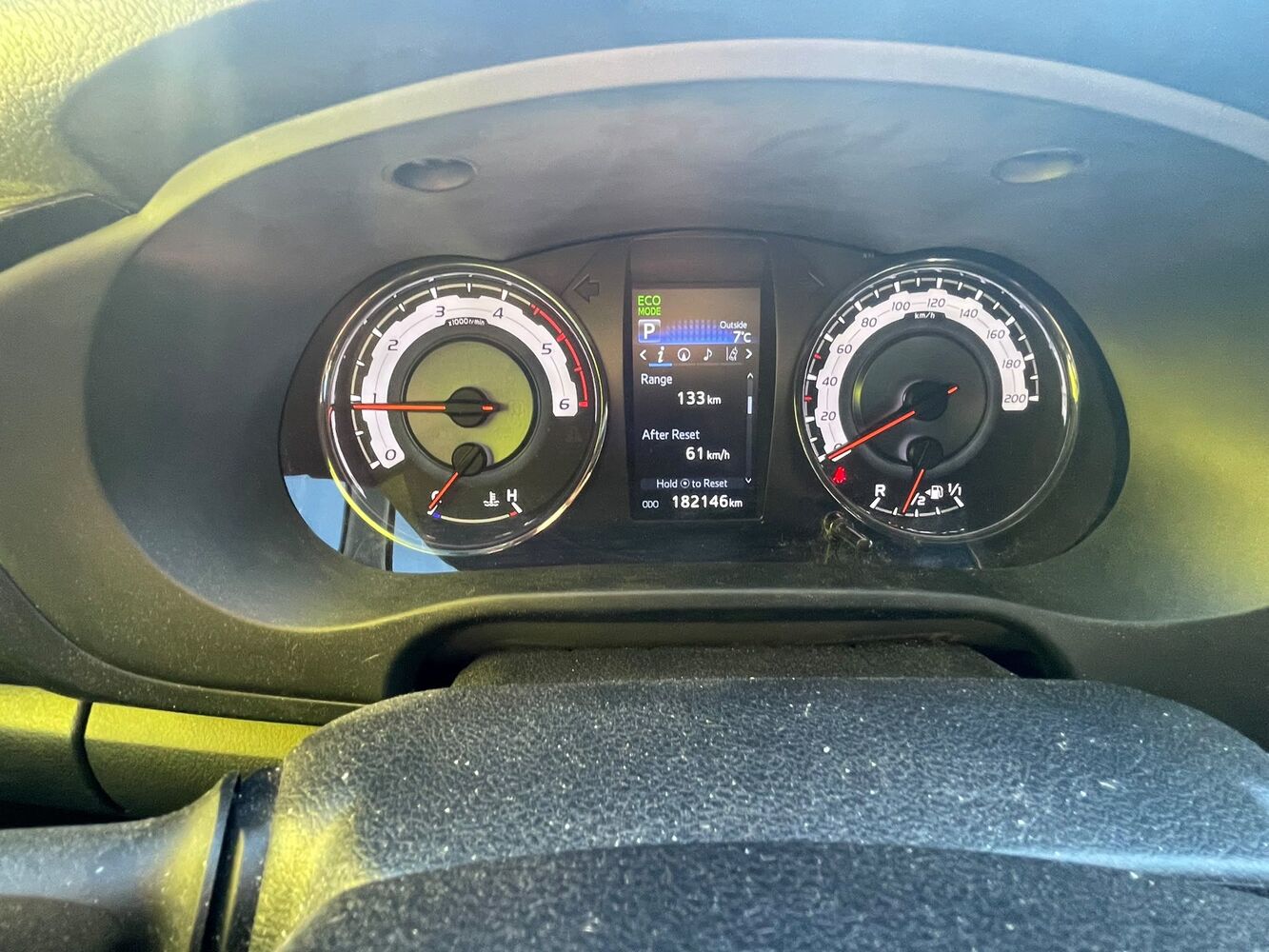 Toyota Hilux vaihtoauto