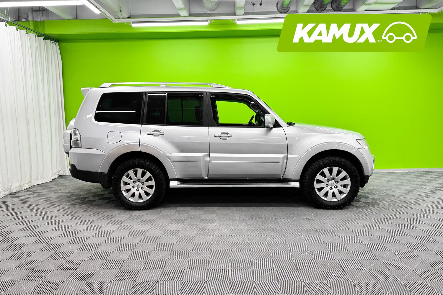 Mitsubishi Pajero vaihtoauto