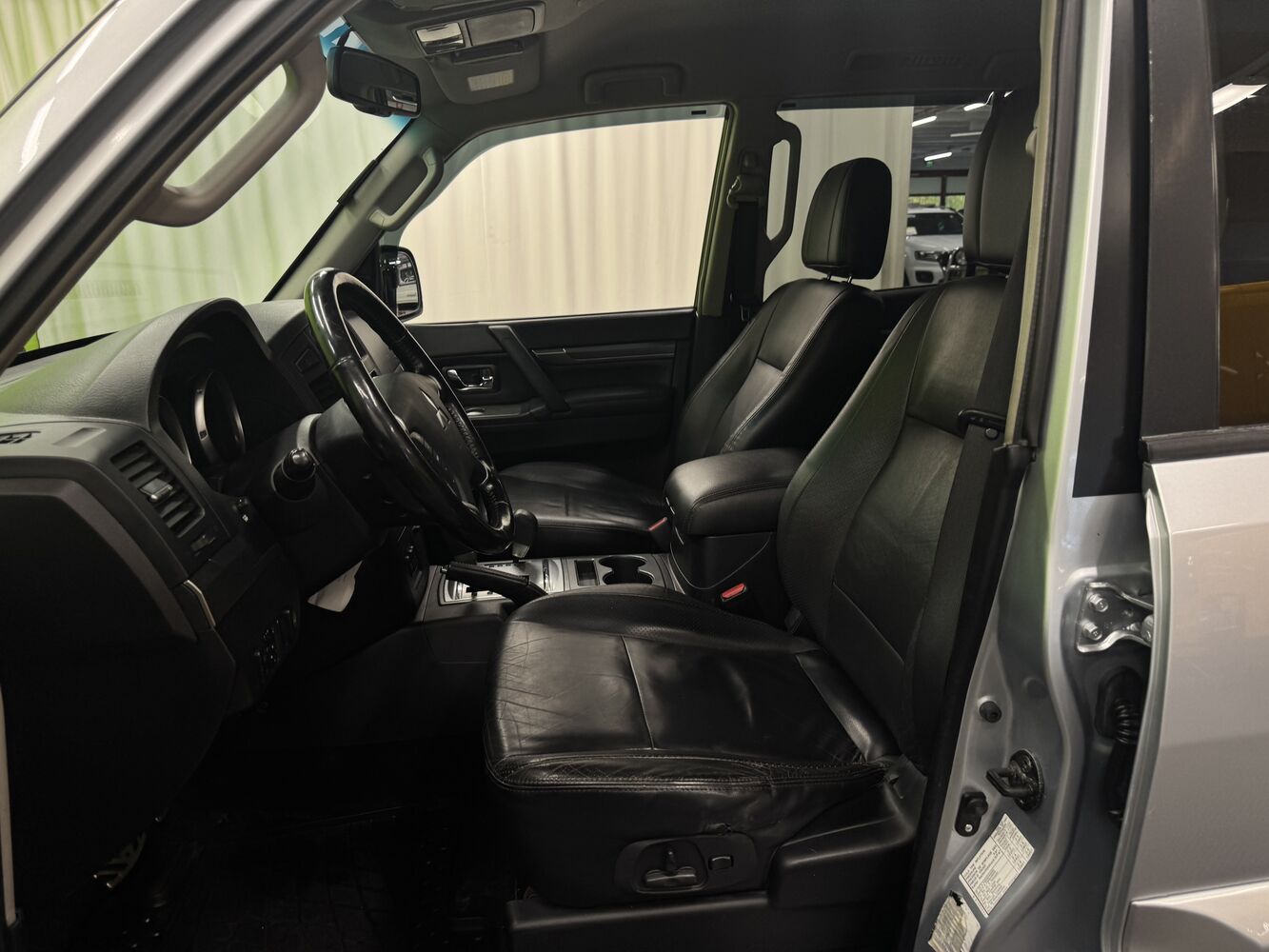 Mitsubishi Pajero vaihtoauto