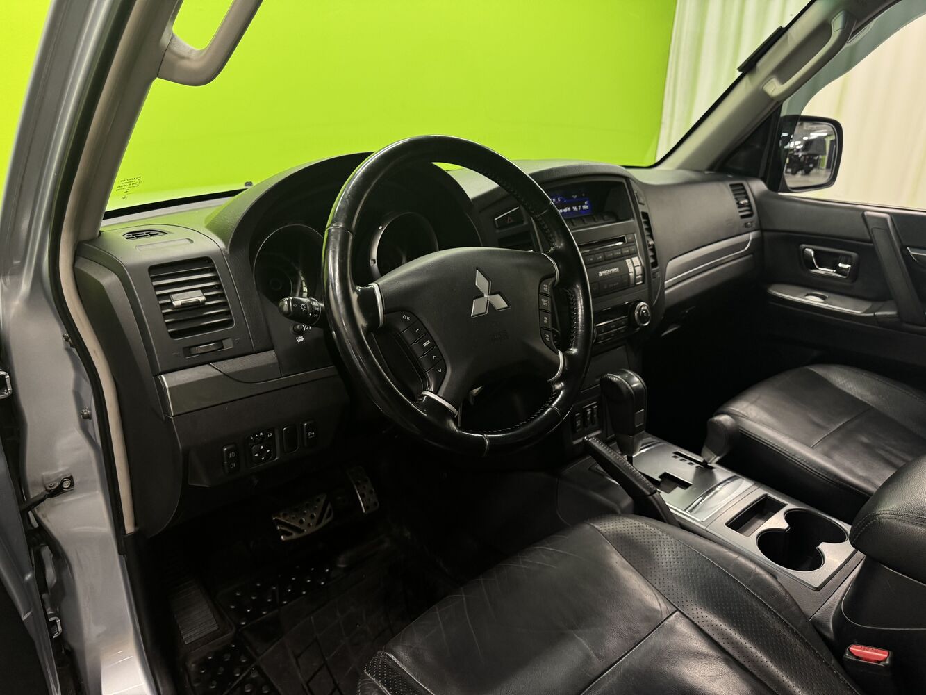 Mitsubishi Pajero vaihtoauto