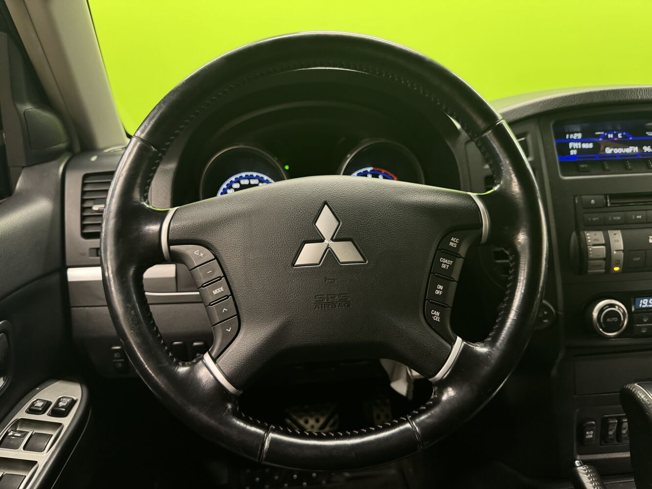 Mitsubishi Pajero vaihtoauto