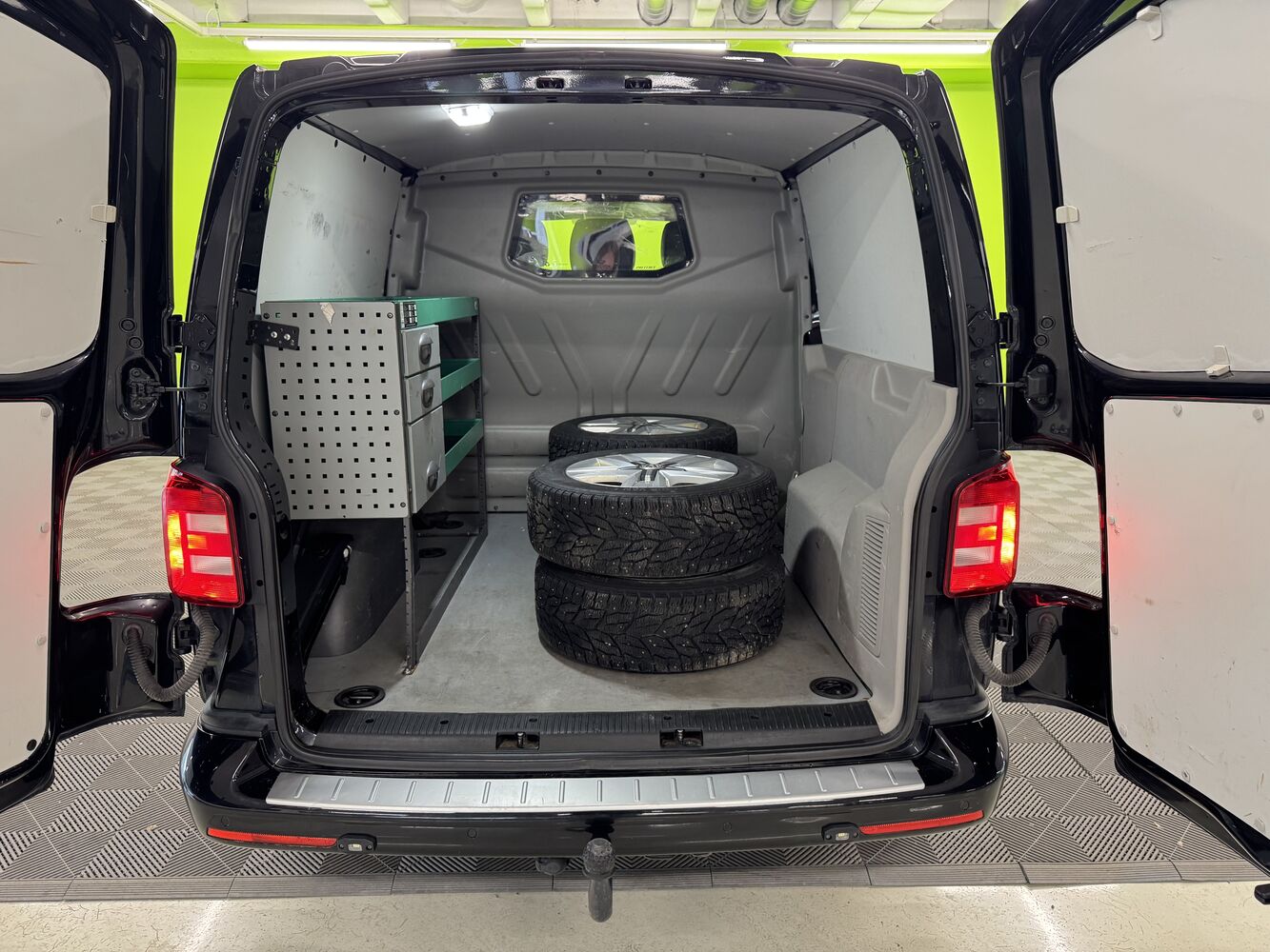 Volkswagen Transporter vaihtoauto