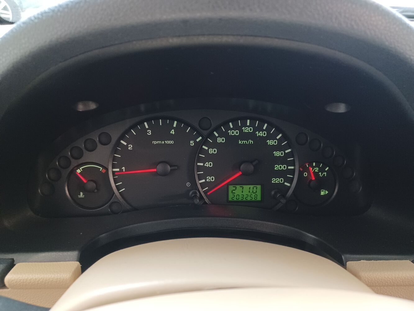 Ford Tourneo Connect vaihtoauto