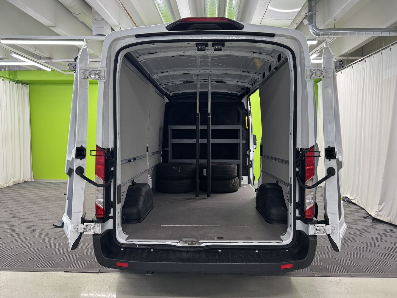Ford Transit vaihtoauto