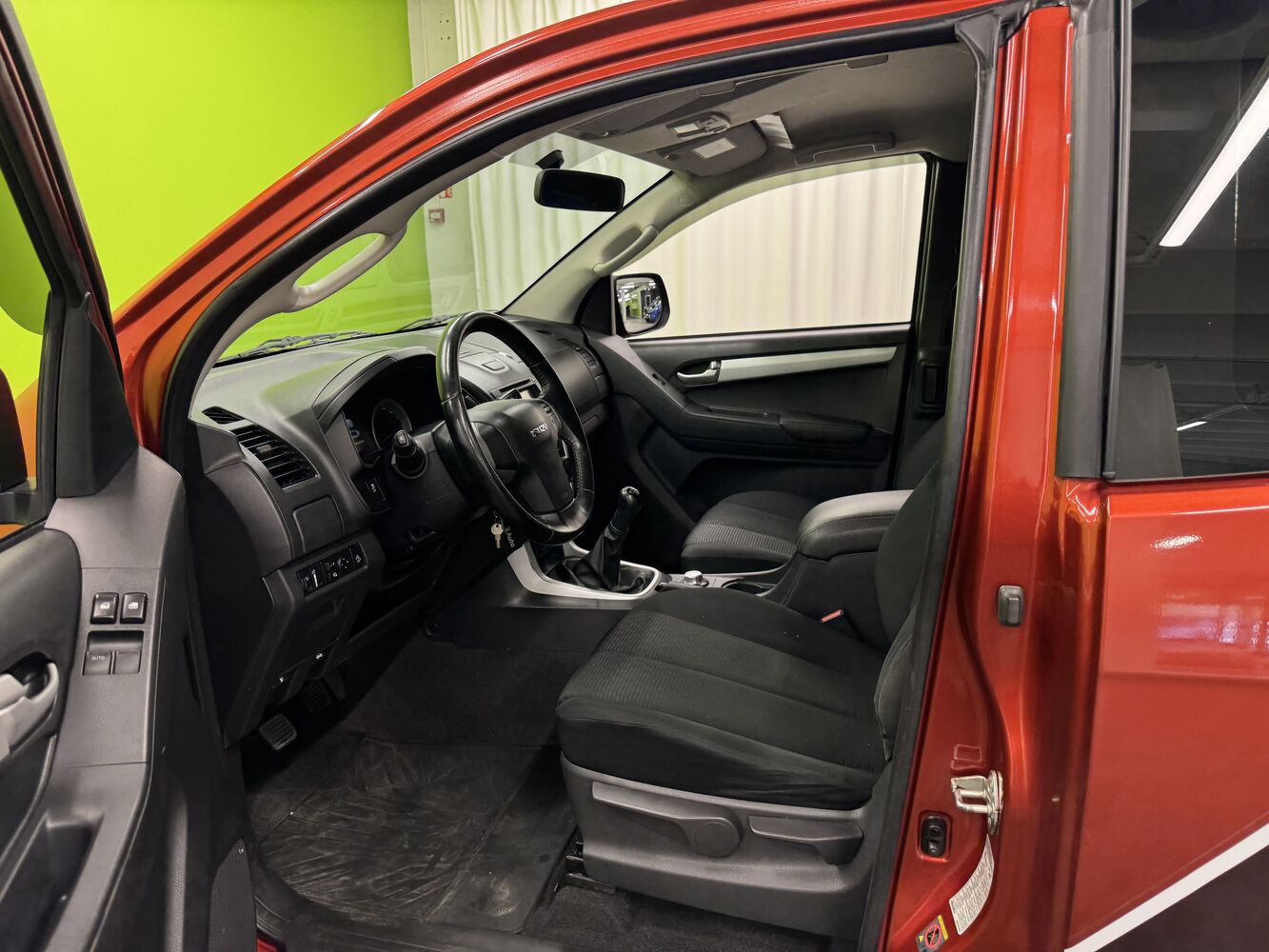 Isuzu D-Max vaihtoauto