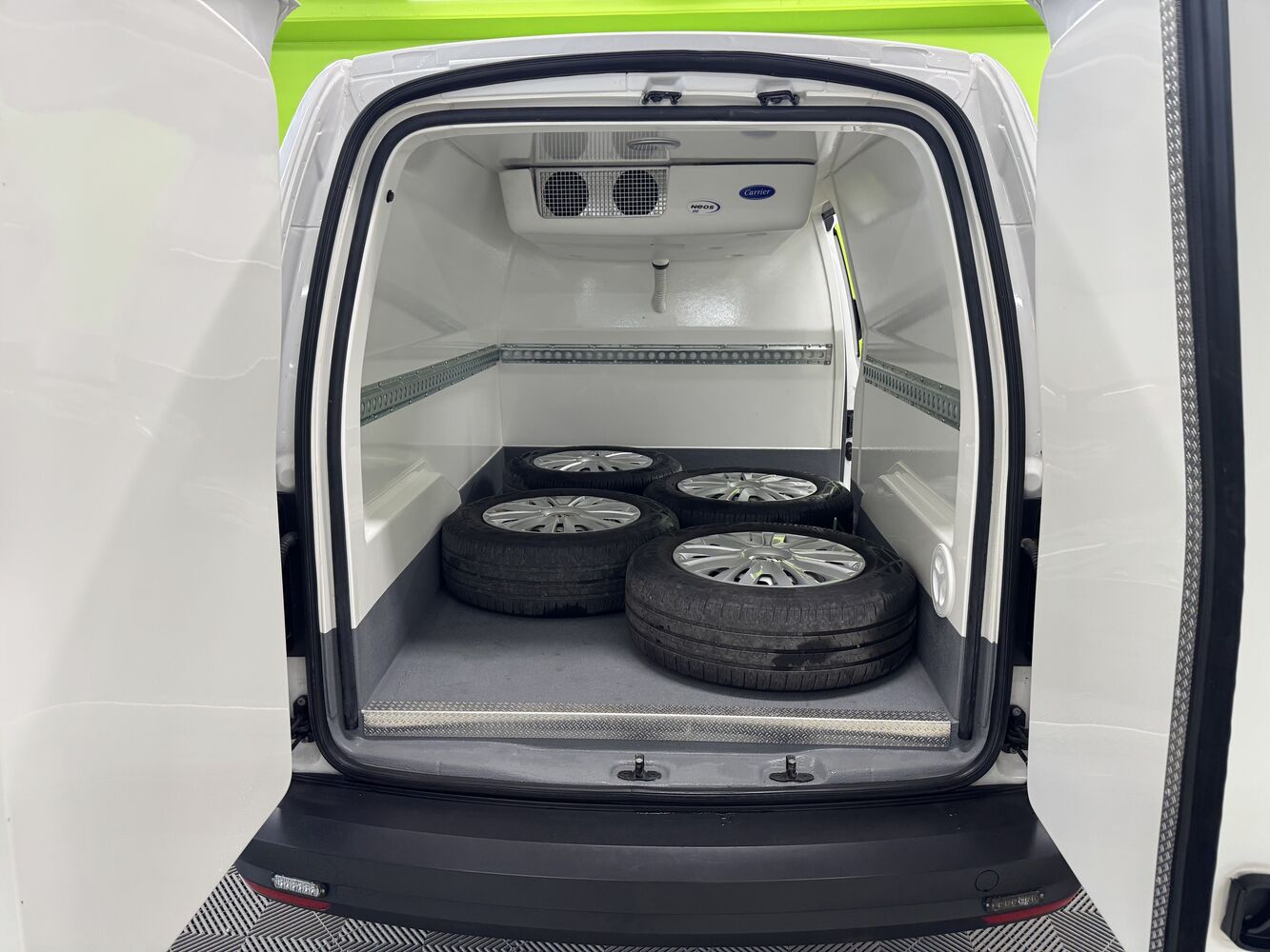 Volkswagen Caddy Maxi vaihtoauto