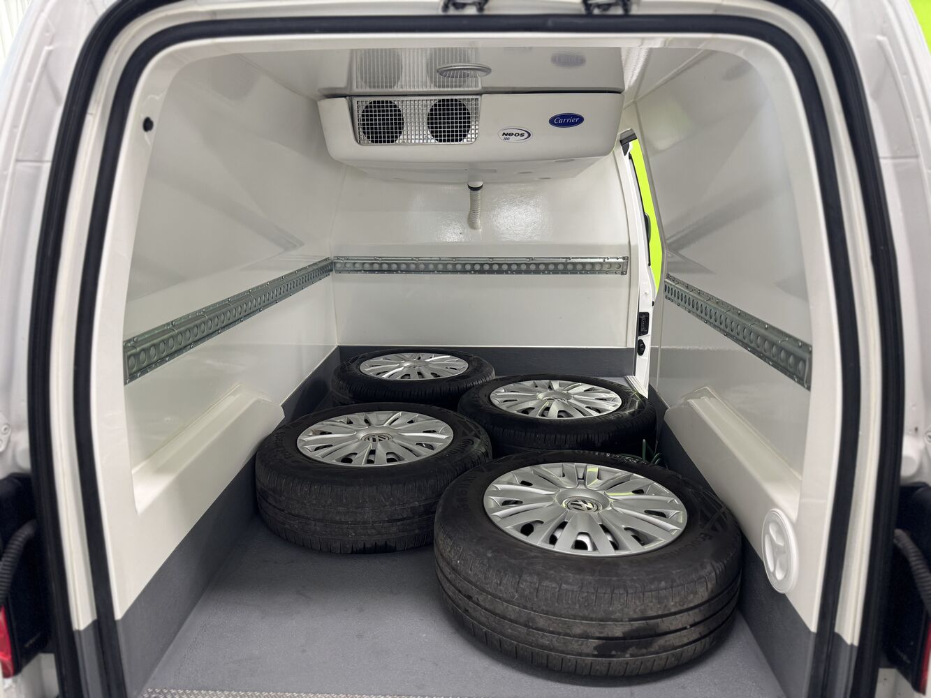 Volkswagen Caddy Maxi vaihtoauto