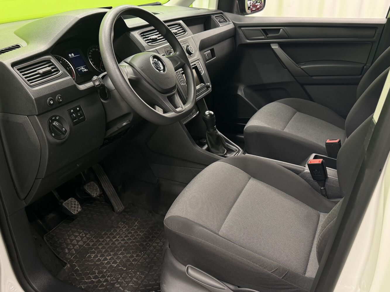 Volkswagen Caddy Maxi vaihtoauto