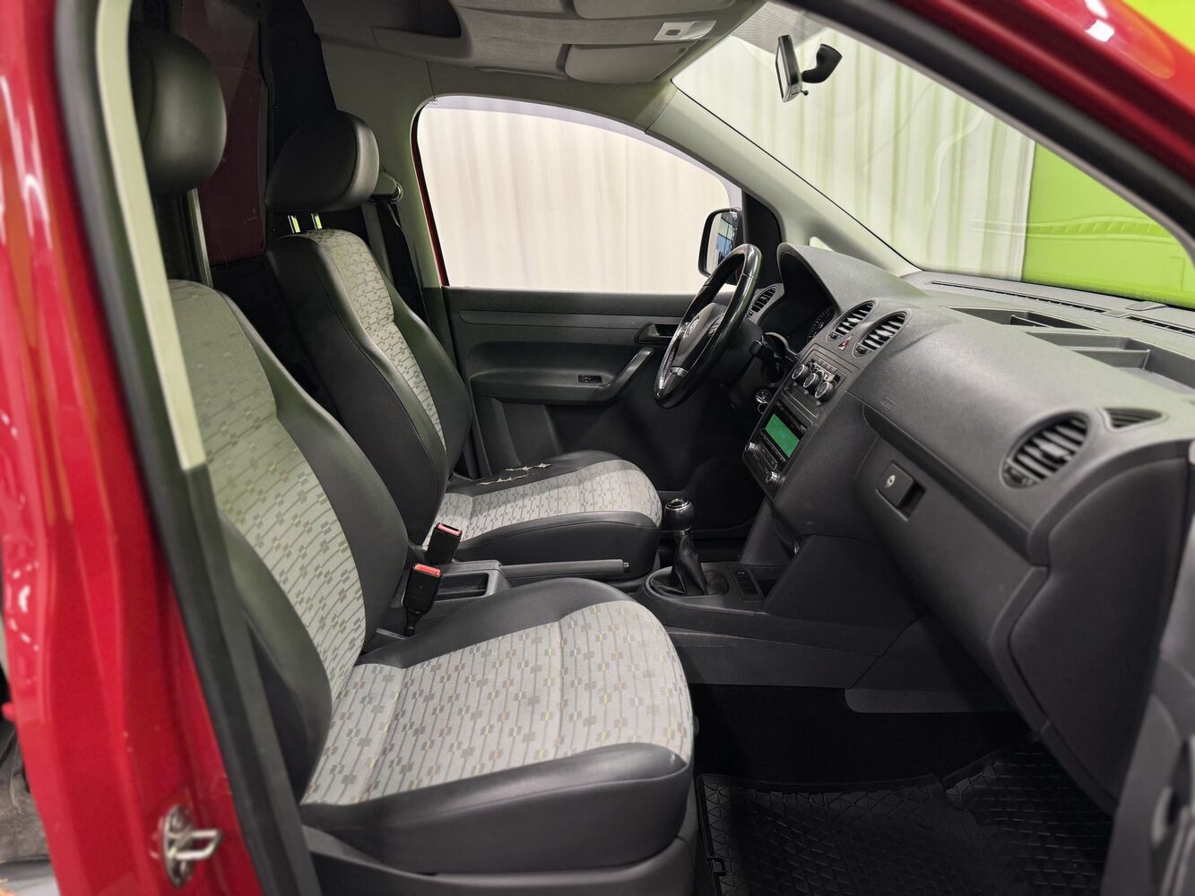 Volkswagen Caddy Maxi vaihtoauto